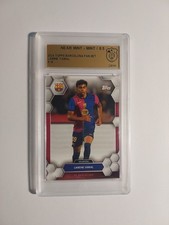 Topps Barcelona 2023-24 Lamine Yamal Spanien Parallel GSG 8.5 = PSA Ultra Rare