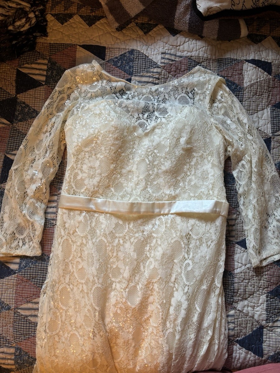 Vintage Style Lace Sequin Wedding Dress- Champagne/Gold. Size 16 Vintage Style Lace Sequin Wedding Dress- Champagne/Gold. Size 16