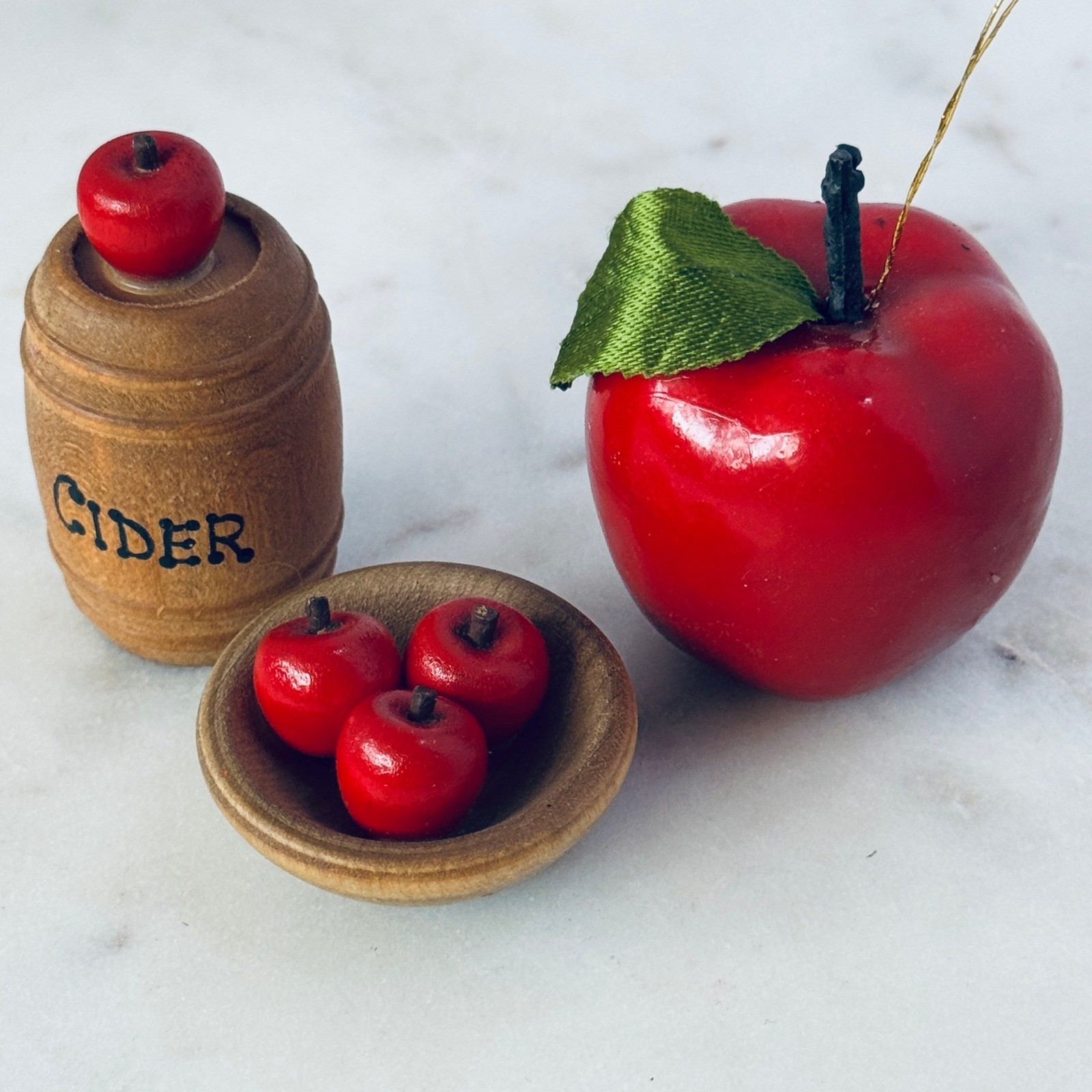 Vintage Miniature Apples Cider Barrel Wood Bowl Holiday Kitchen Miniature Decor