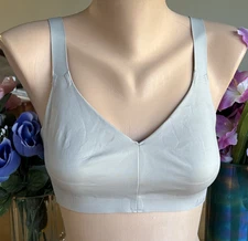 LULULEMON 34D  Nude Light Ivory Wire Free Molded Cup No Pad Bra