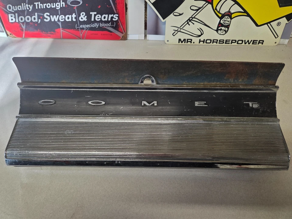 Mercury Comet Cyclone Caliente 1964 convertible guantera puerta y moldura Foto 3 de 4