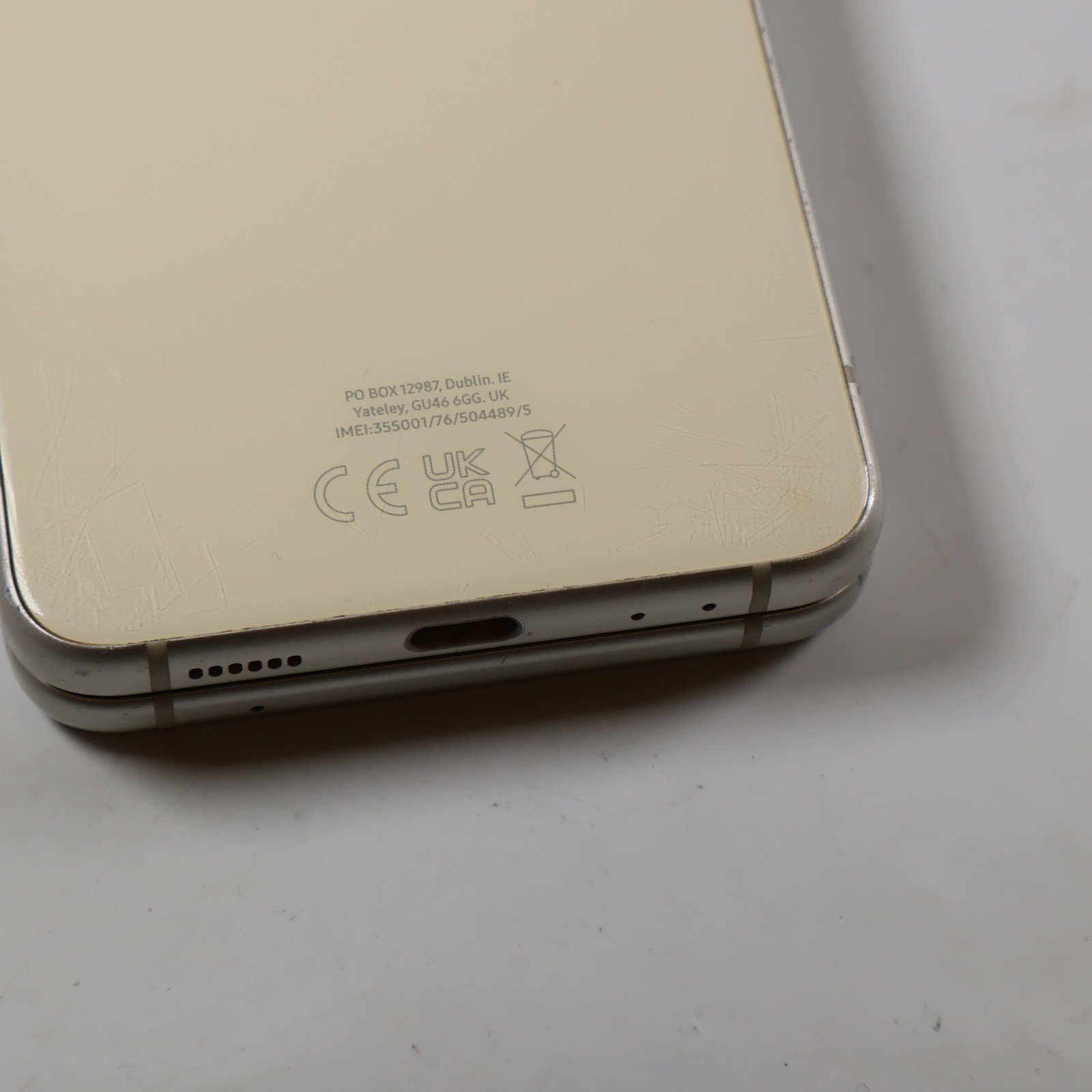 Samsung Galaxy Z Flip3 5G SM-F711B 128GB Cream Unlocked Average Condition 444