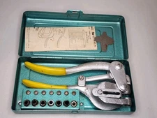 Vintage RW Roper Whitney No. 5 Jr. Hand Punch Set Metal Case Complete USA