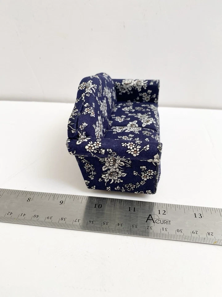 Sofá sofá casa de muñecas azul estilo cabaña muebles miniatura escala 1:12 Foto 2 de 4