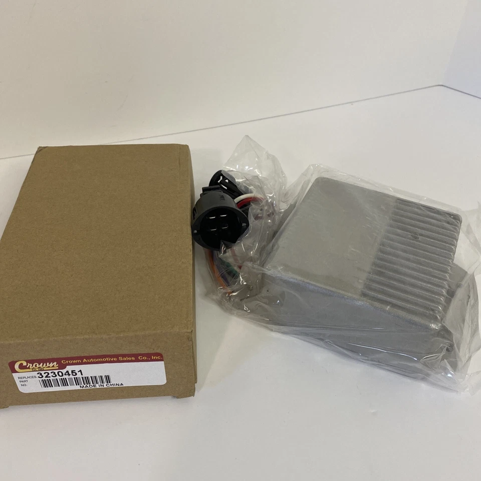Crown Automotive Ignition Module 3230451 - Image 2 of 4