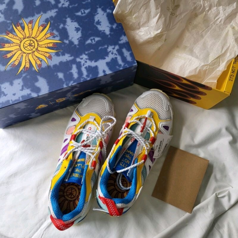 Size 9.5 - adidas Superturf x Sean Wotherspoon x Hot Wheels Blue