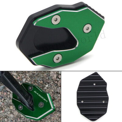 Kawasaki Versys X300 / X250 / 1000 Motorcycle Kickstand Enlarger Plate - CNC Aluminum Foot Pad Extension (Black Green)