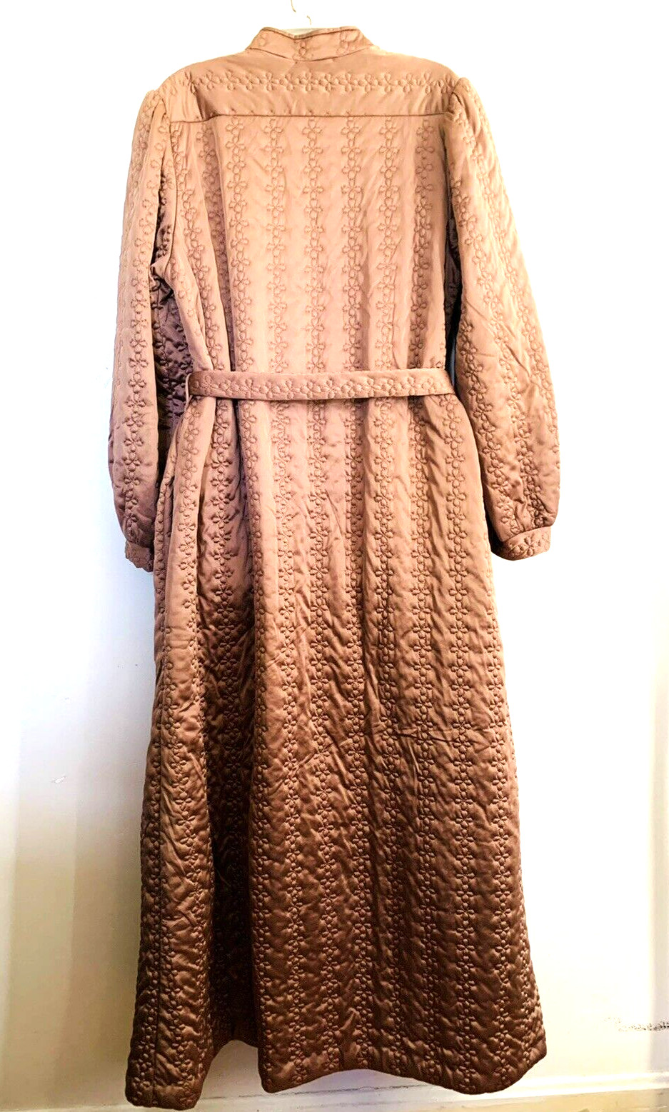 Vintage Miss Elaine Small Quilted Nylon Robe Front Sn… Gem