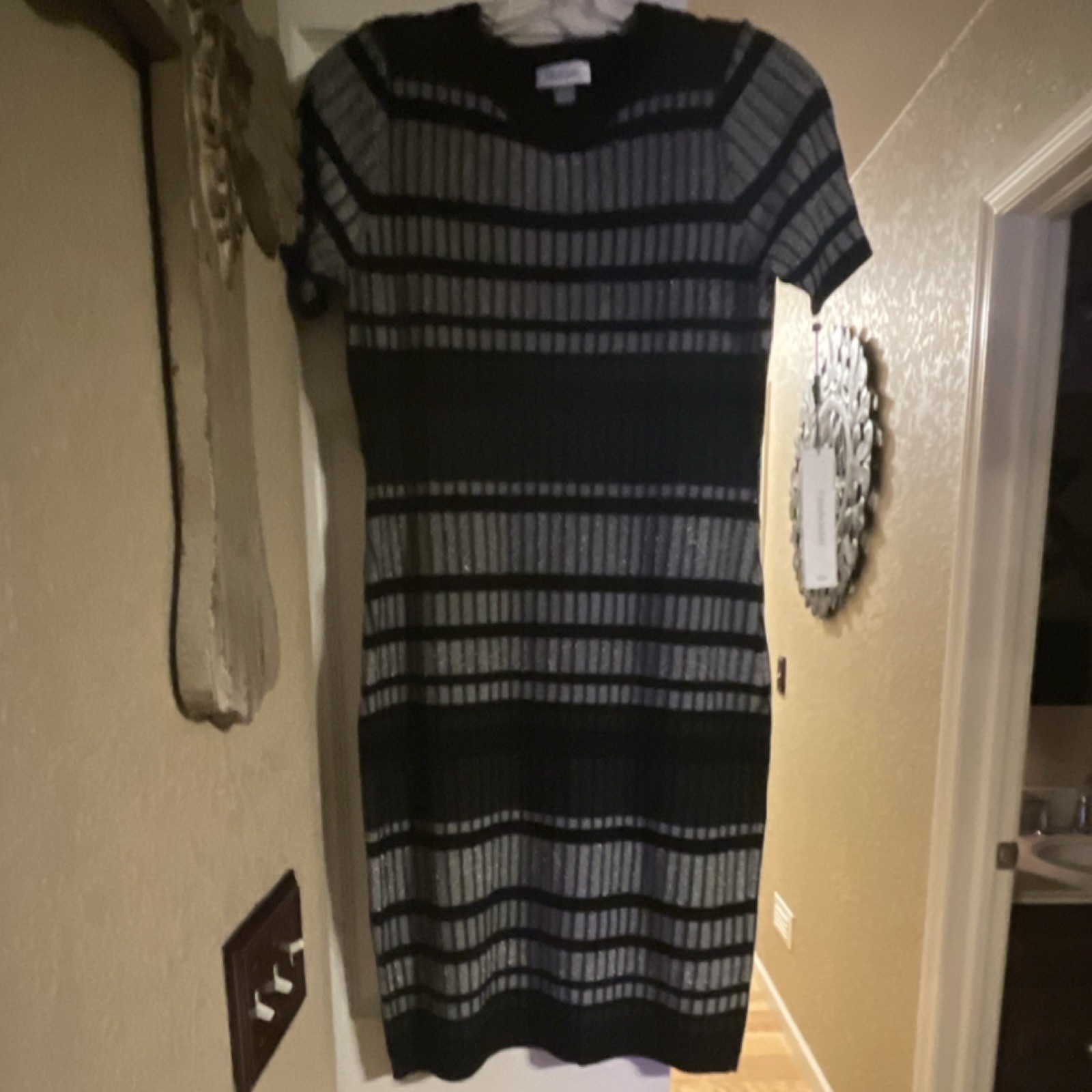 Calvin Klein Women's M SHEATH DRESS (black silver striped knit; short sleeve)