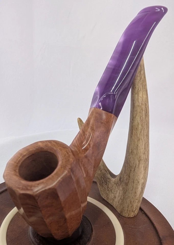 Pipa de brezo para fumar a mano alzada acanalada completamente doblada con vástago de acrílico de Whitaker Werks Foto 3 de 4