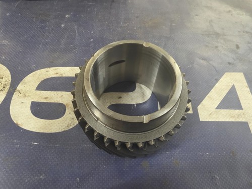 Ford F6ZZ-7B340-A 1996-00 Ford Mustang T45 5 Speed 32 Tooth 3rd Gear ?? New Look - Picture 3 of 6