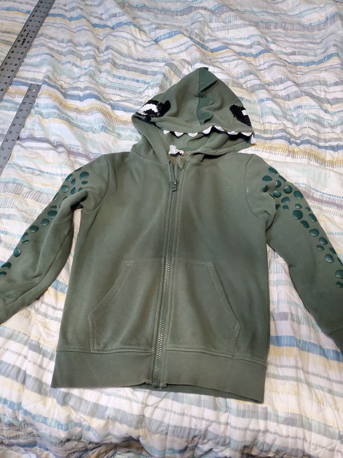 H \u0026 M Dinosaur Hoodie Sweater girls 
