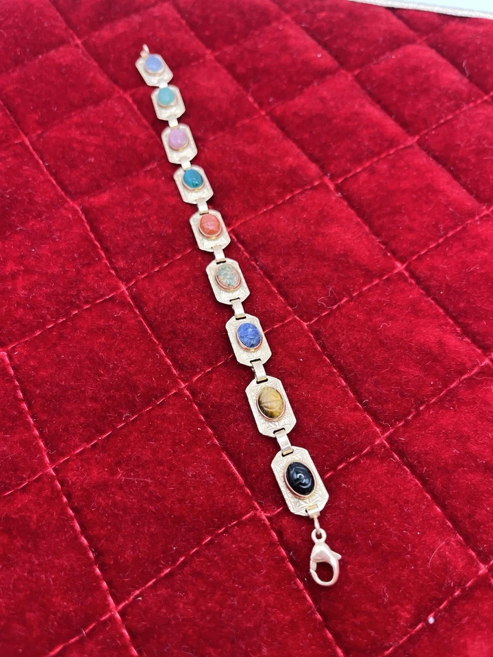 Vintage Solid 10k Yellow Gold Multicolor Scarab Cabochon Gemstone Bracelet - Image 3 of 4