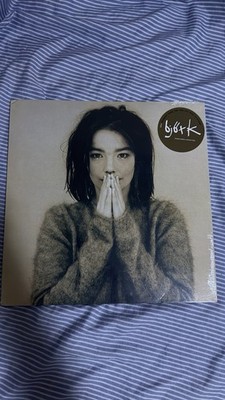 Björk Debut Limited Edition 5000 units only (putty) colored DAMAGED