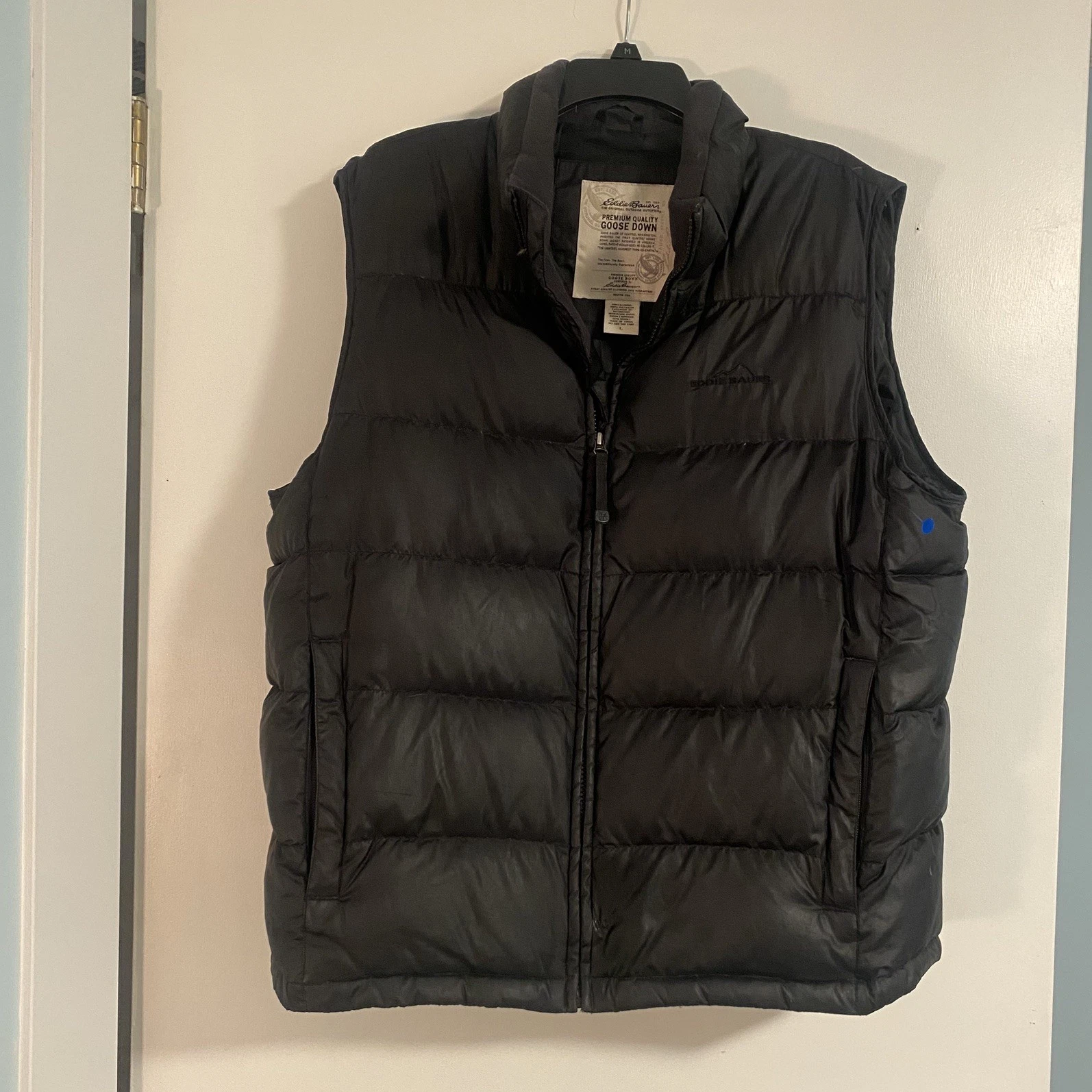 Eddie Bauer Goose Down Puffer Vest Mens Large Black Full Zip Mock Neck Outdoor
Opens in a new window