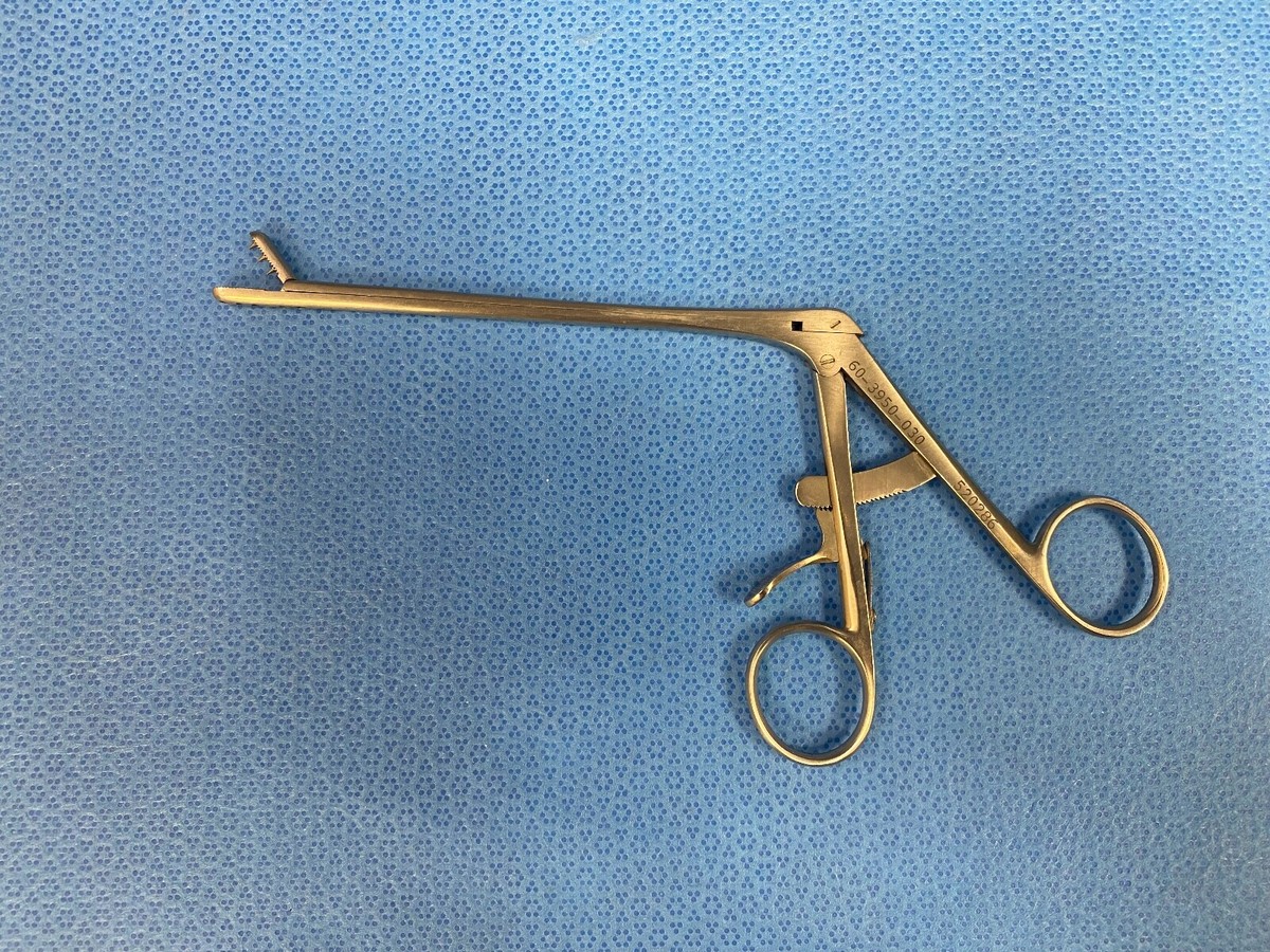 Ratcheting Spiked Grasping Forceps 60-3950-030 | eBay