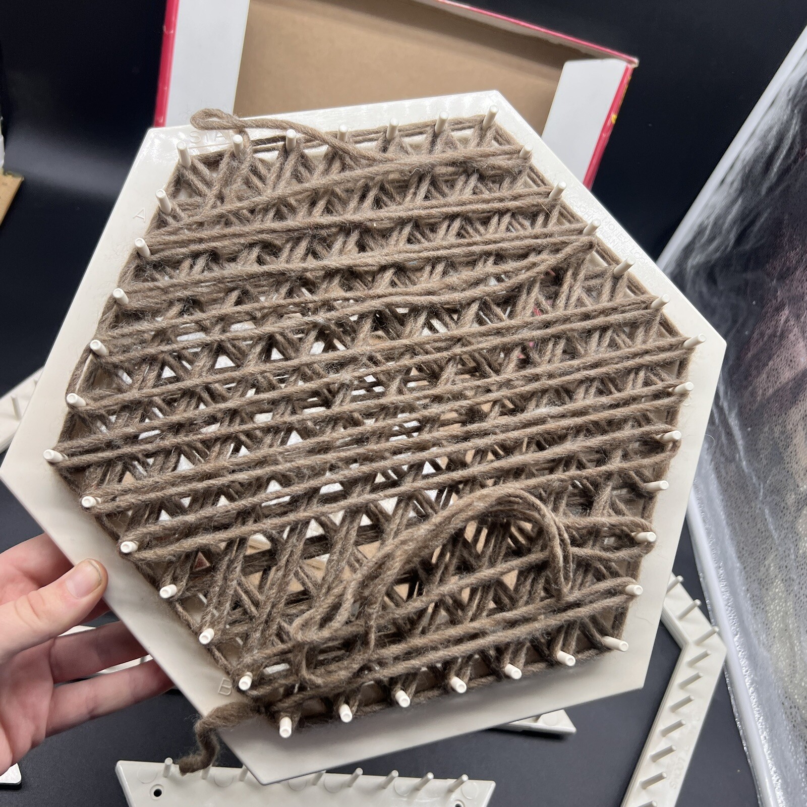 Vintage Love & Money Crafts Hexagon Loom Lap Weaving Set #40290 W/Instructions