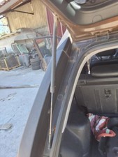 Verin de hayon / de capot Kia SPORTAGE