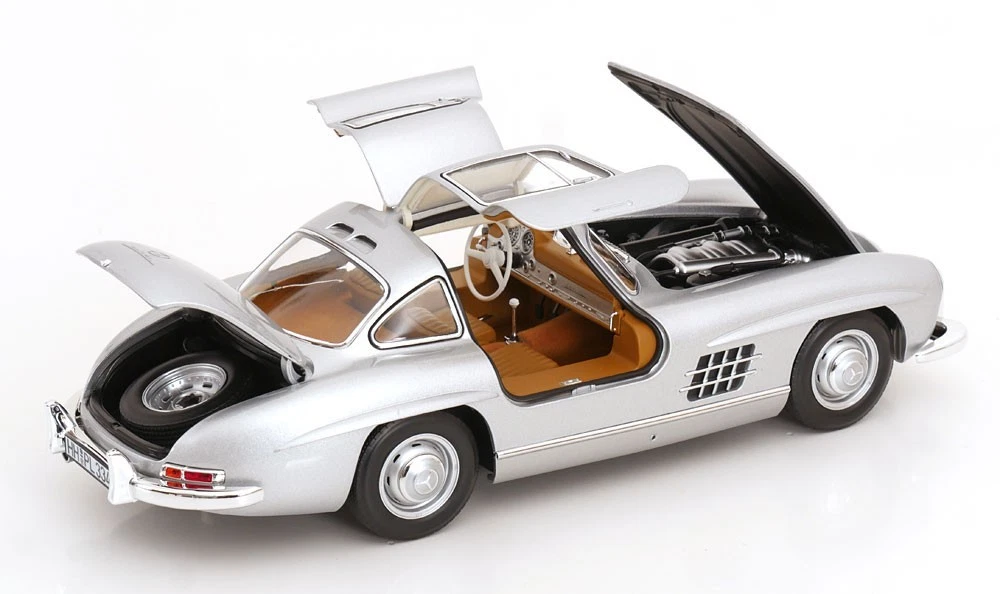 Mercedes Benz SL300 W198 Gulwing 1/18 Scale Norev Diecast Model Car Item 183857