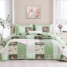 - Floral Quilt Set, Patchwork Design with Flower Plaid Pattern for Country Farmh
