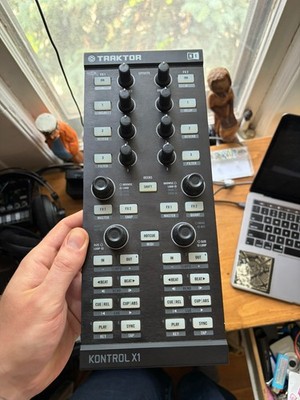Used Native Instruments Traktor Kontrol X1 MK1