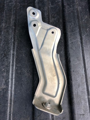 Mercedes-Benz GLC X253 W253 2019 Halter Kraftstoffpumpe Diesel 150kW