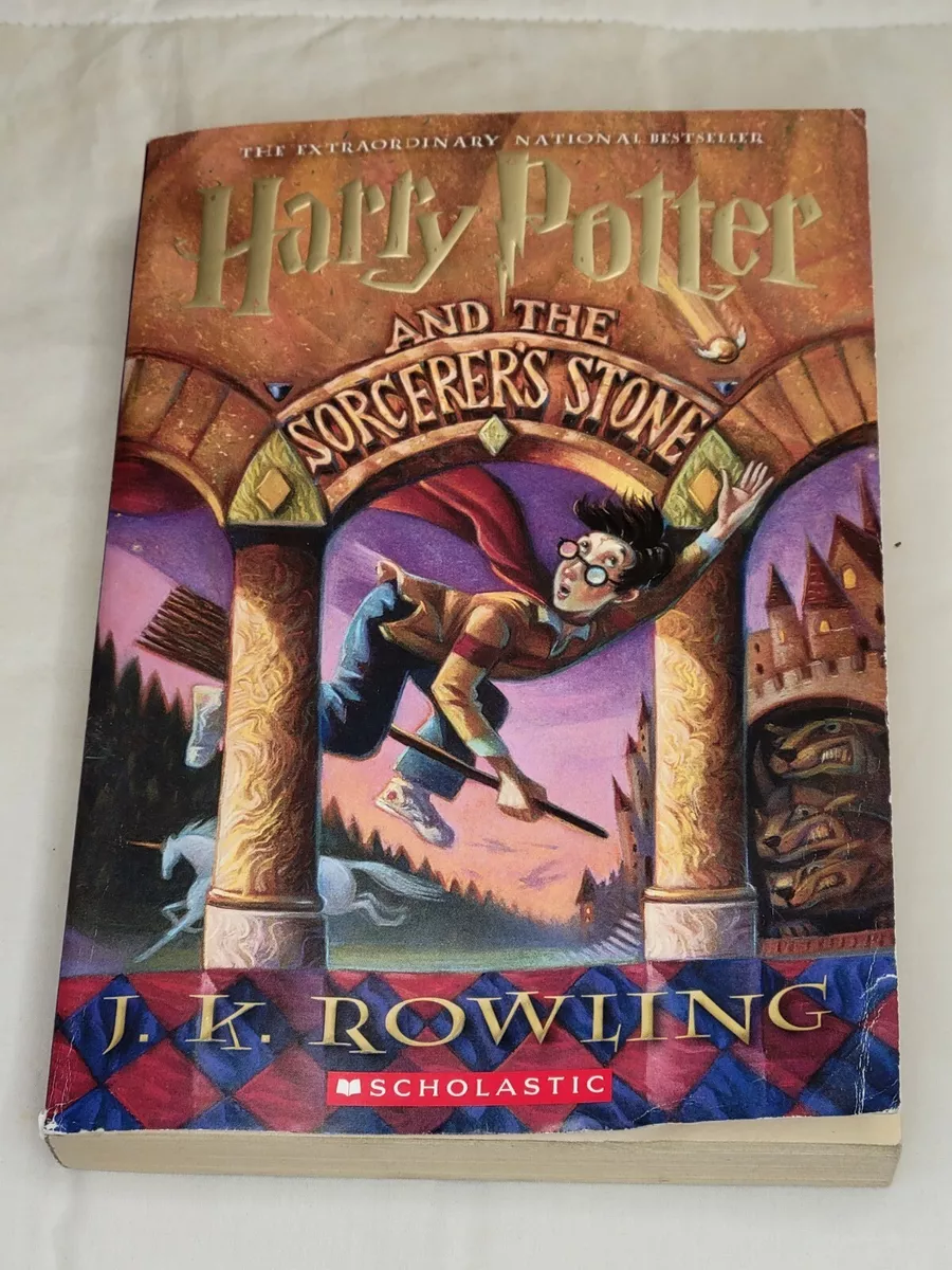 Harry Potter and the Sorcerers Stone by JK Rowling Scholastic 