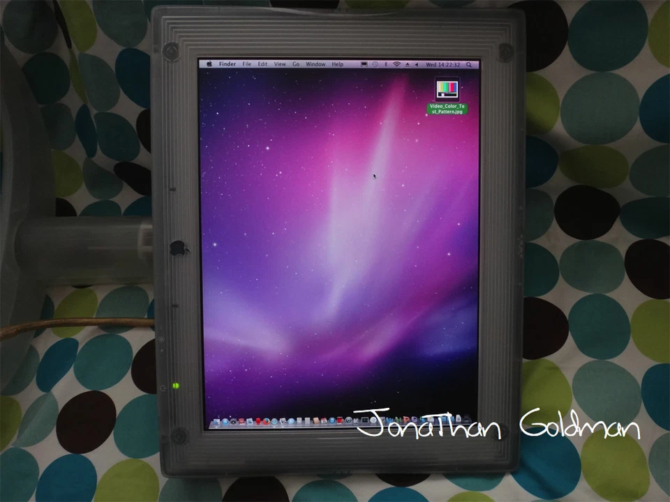 Apple Studio Display 15" M7613 Graphite Digital DVI LCD Display Monitor Vintage - Image 4 of 4