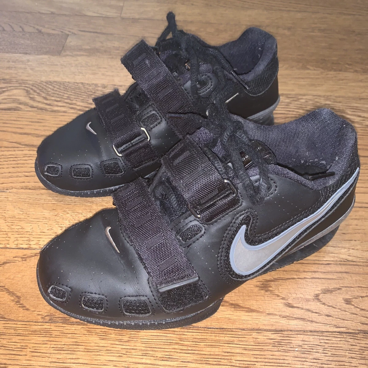 Nike Women s Romaleos 2 Black Weightlifting Shoes Women s Size 6 Men s 4.5