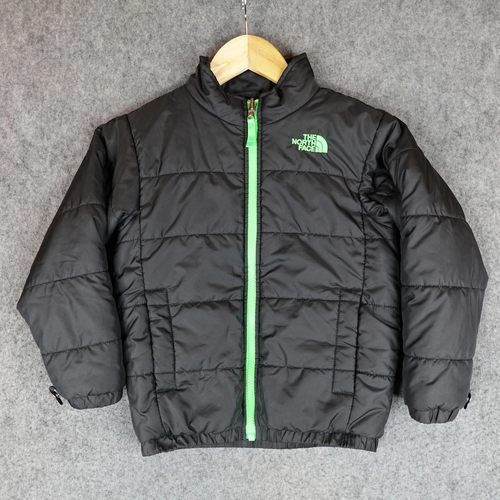 The North Face Jacket Boys XS 6 Black Puffer Insulated Winter Coat Outerwear
Opens in a new window o