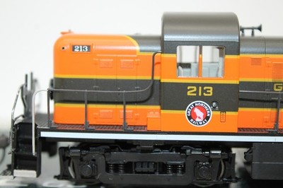 Kato HO Scale GN Great Northern Alco RS2 Diesel Locomotive #213