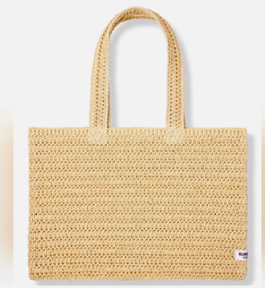 NEW ～ Burberry Goddess Crocheted Weave Natural Paper Straw Tote