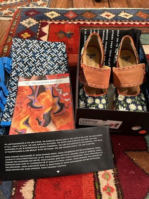 John Fluevogs Mini Zaza Mary Jane Daisies -Brand New in Box - Size 8.5