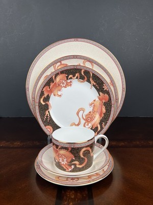 Wedgwood Dynasty Bone China 6-Piece Place Setting England 1759 