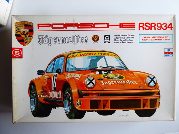 1/24 Esci Porsche 934 RSR Jagermeister Vaillant Versions