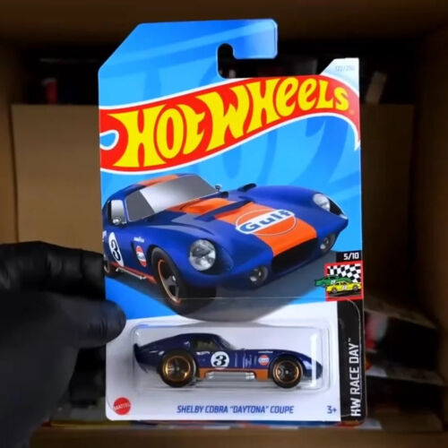 AUCTION: Mattel Hot Wheels Car Mainline Series - Shelby Cobra Coupe Q122
