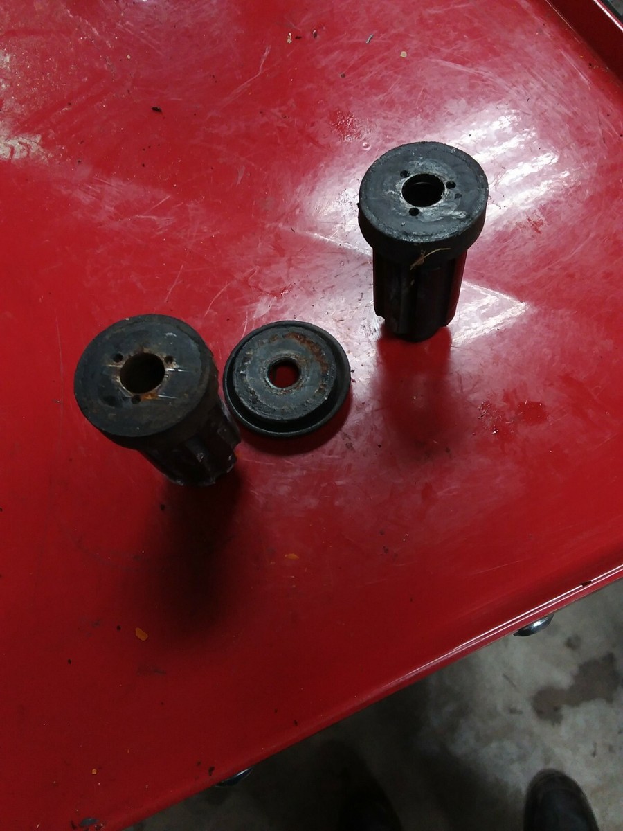 94-97 Kawasaki Zx600 Ninja Motor Mount Bushing Rubber Emgine