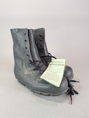 VTG NWT Mickey Mouse Rubber Insulated Military Bunny Boots Combat 7W Bristolite