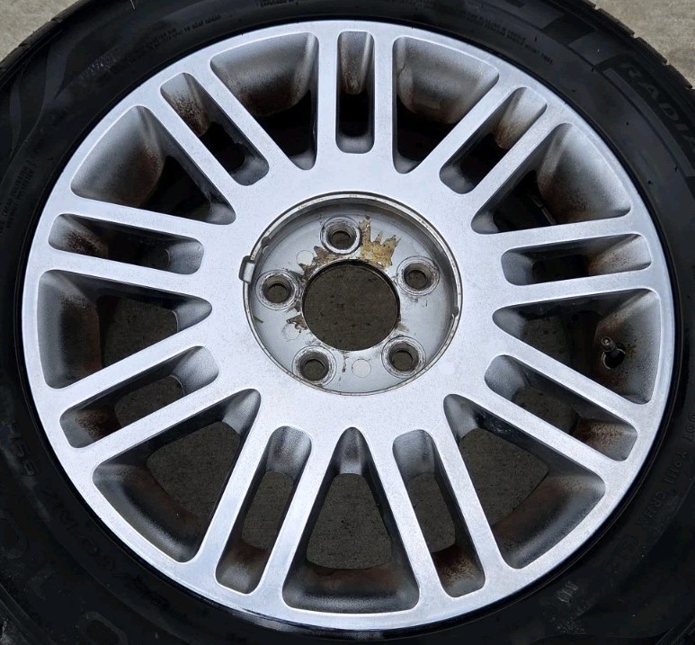 03-11 Lincoln Town Car 17 Inch Rim SIGNATURE LTD WHEEL NO PITTING ONLY WHEEL