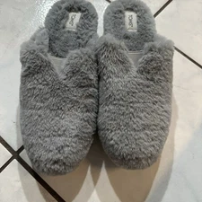 Tom’s Womens Size 7 Mule Clogs Slip Ons Gray Faux Fur Shoes Sandals
