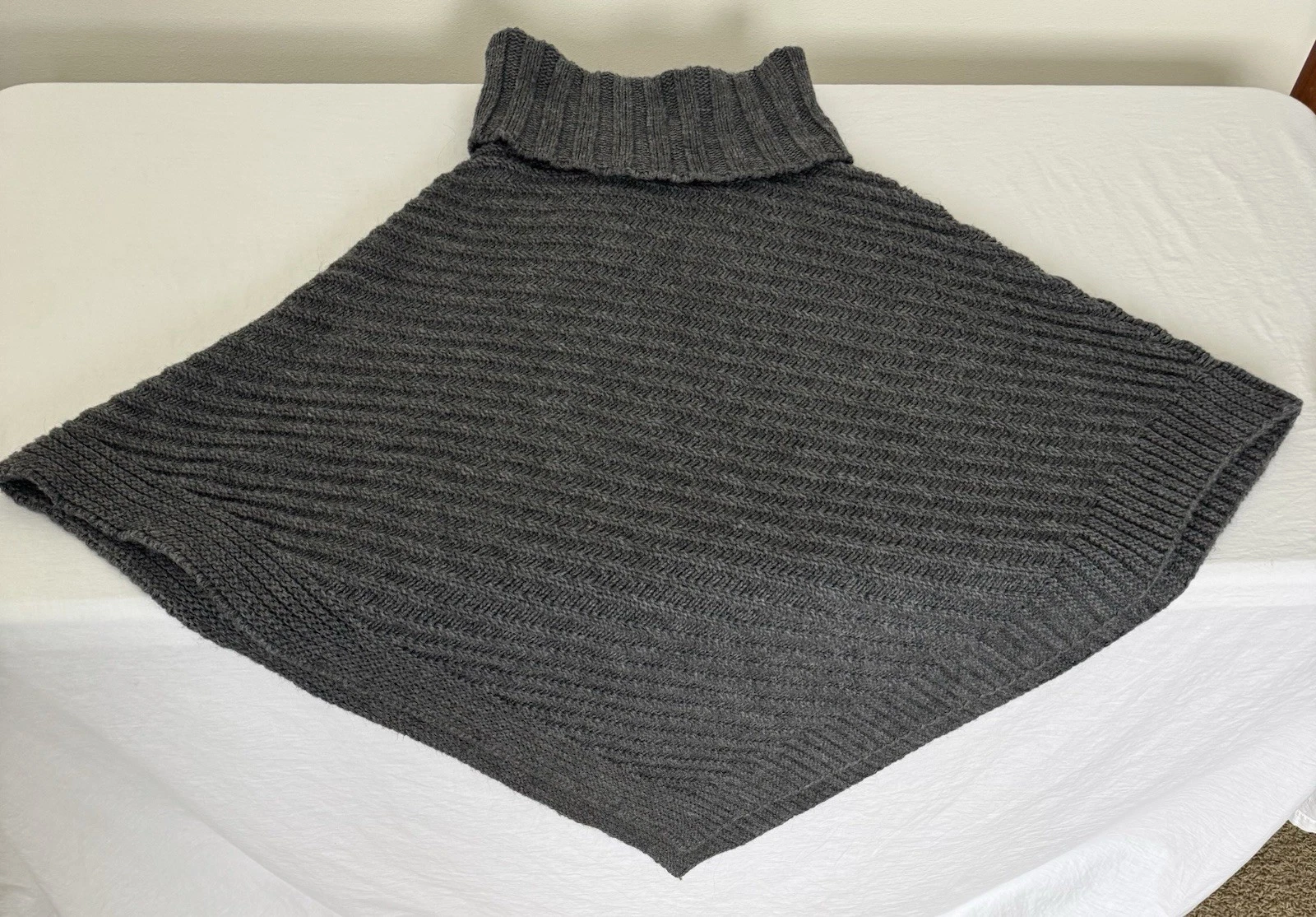 Cocogio Sweater Poncho Womens OS Gray Wool Alpaca Blend Layer Cozy Shawl