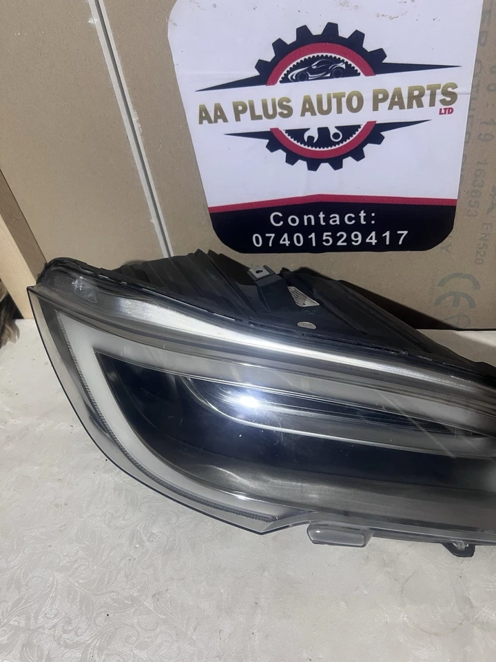 TESLA MODEL S 2017 Driver Side Headlight 00203457-05-0000-1 106504800B FAULTY - Image 4 of 4