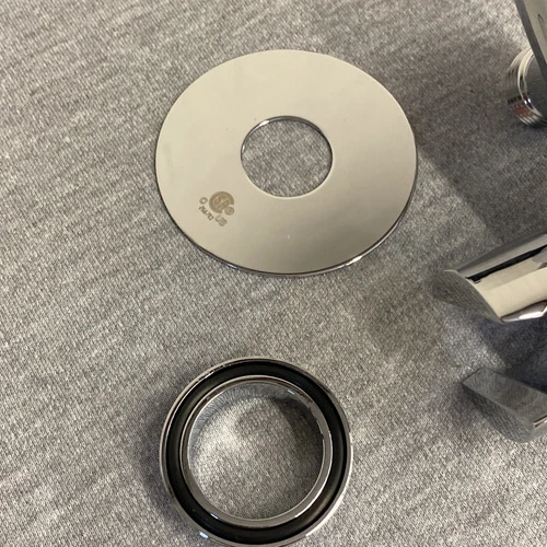 Signature Hardware Swivel Water Supply Elbow and Bracket for Hand Shower - Picture 2 of 5