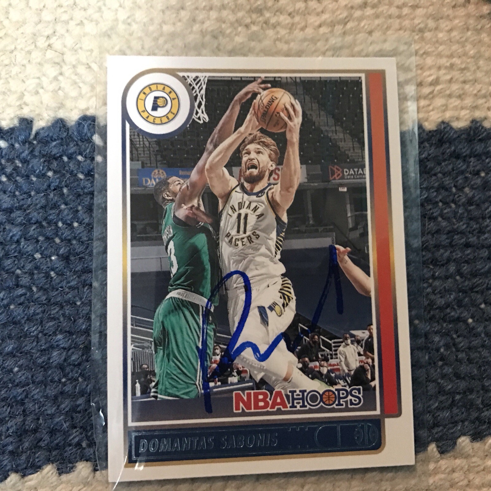Domantas Sabonis Autographed Signed Card Beckett authentic. NBA hoops on card 