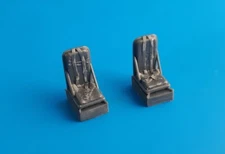 IQM48026 Iroquois Models 1:48 CH-125 Workhorse  Plaseckl H-21 Shawnee Crew Seats