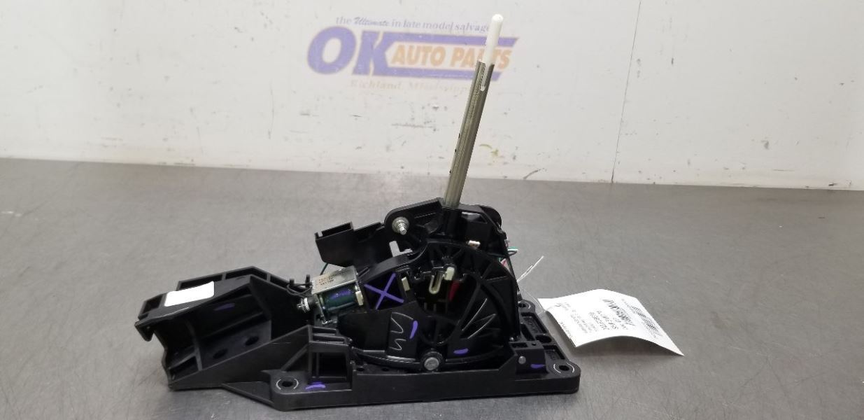 19 2019 FORD EXPLORER 3.5L XLT OEM AUTOMATIC TRANSMISSION SHIFTER