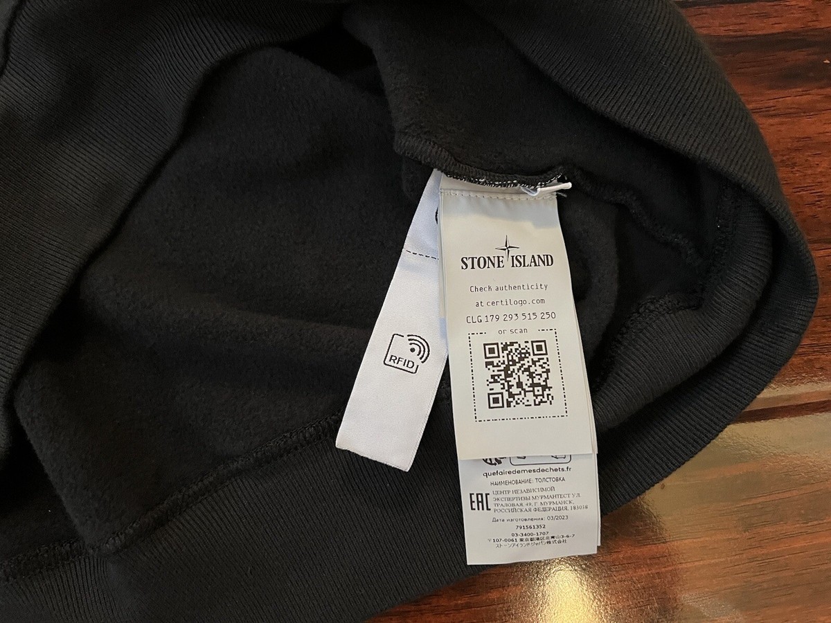 Stone Island Black Mock Neck Sweatshirt 61352 (NEW, M XL Stone Island Black Mock Neck Sweatshirt 61352 (NEW, M XL