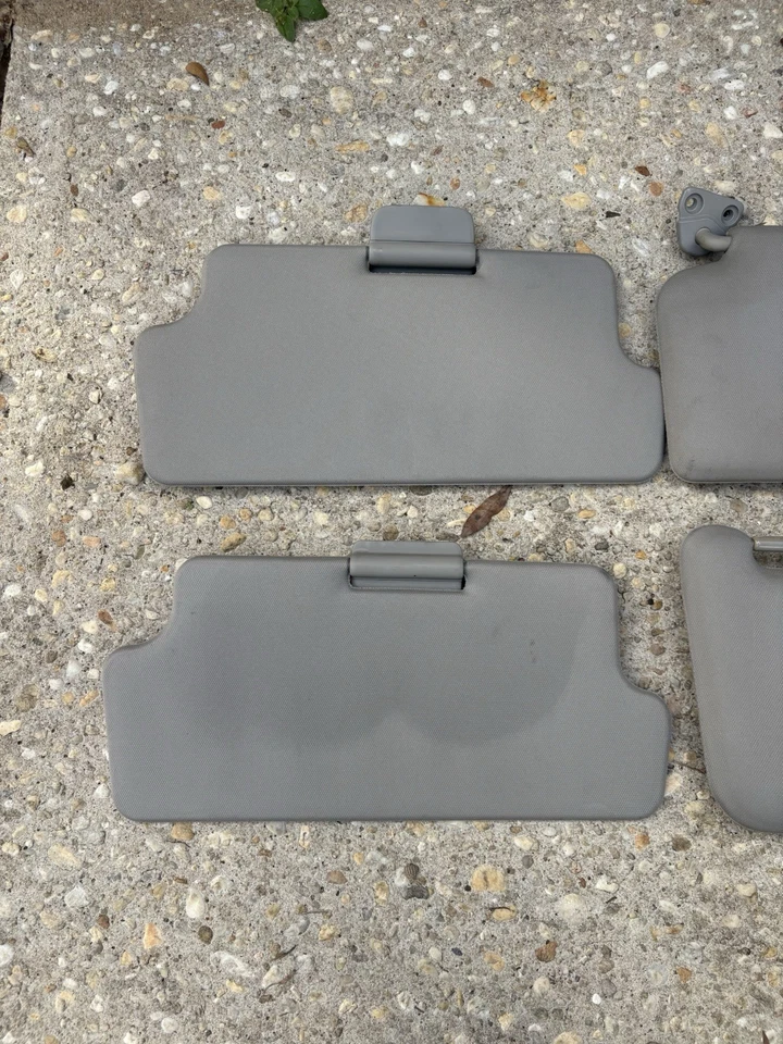 Juego de pares de parasoles Nissan Armada Titan 2004-2012 iluminados 1401479 P836. Foto 3 de 4