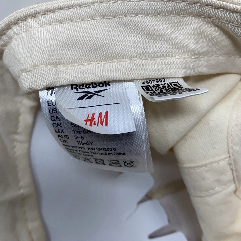 Boné traseiro Reebok x H&M infantil tamanho 2T-6 bege bordado logotipo alça de algodão novo - Imagem 4 de 4
