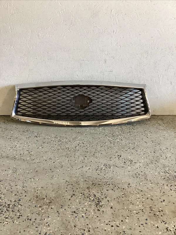2014 2015 2016 2017 INFINITI Q50 GRILLE Used OEM 623104HB0A